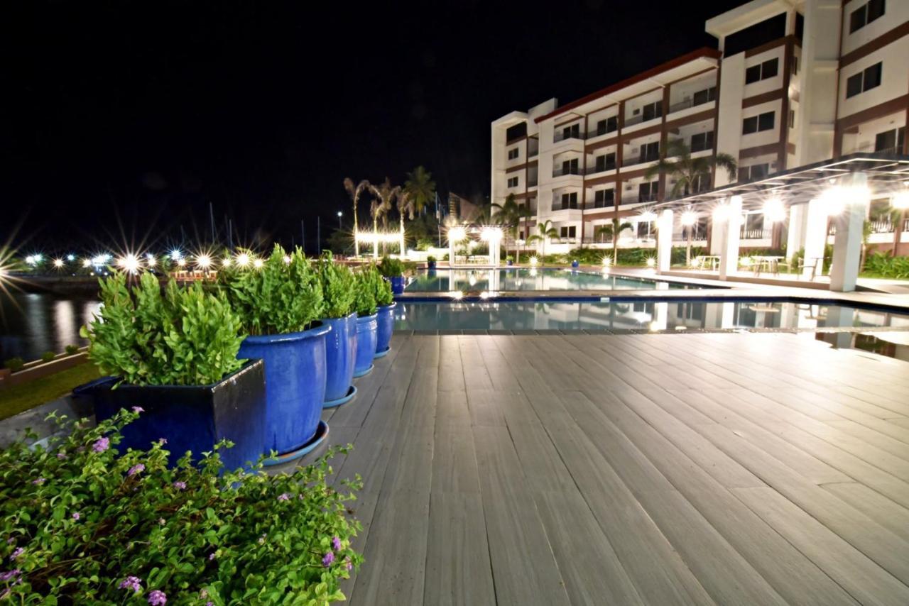 Holiday Oceanview Residences And Resort Самал Екстериор снимка